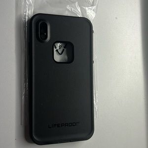 Life proof iPhone 10 case